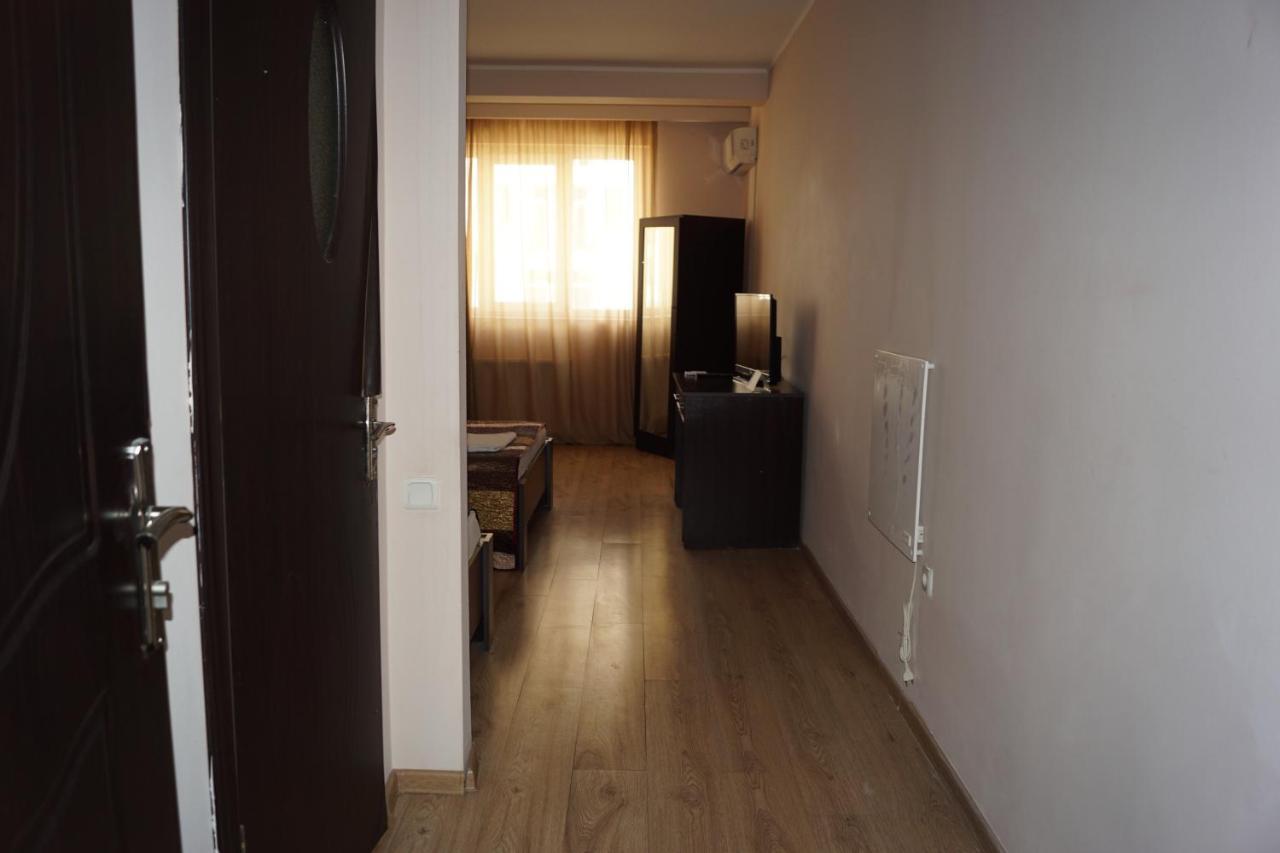 Iar Hotel باتومي المظهر الخارجي الصورة
