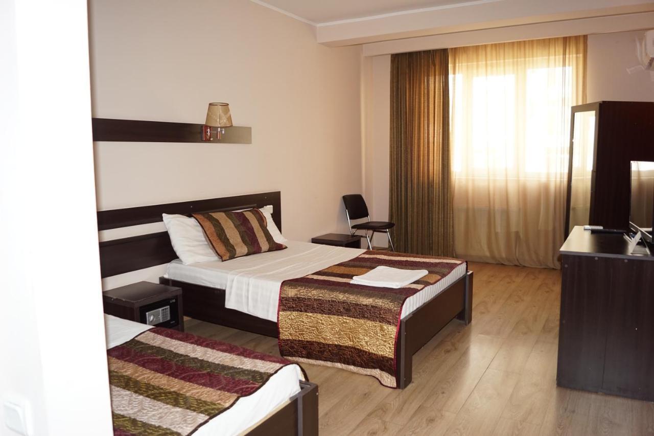 Iar Hotel باتومي المظهر الخارجي الصورة