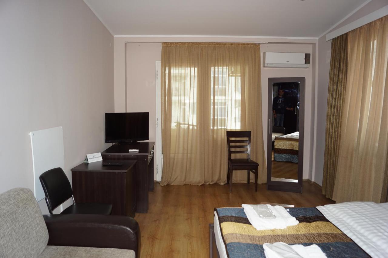 Iar Hotel باتومي المظهر الخارجي الصورة