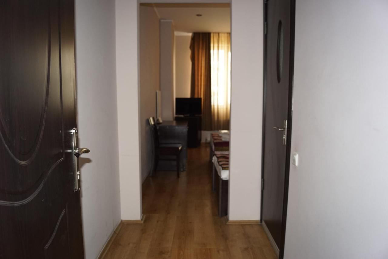Iar Hotel باتومي المظهر الخارجي الصورة