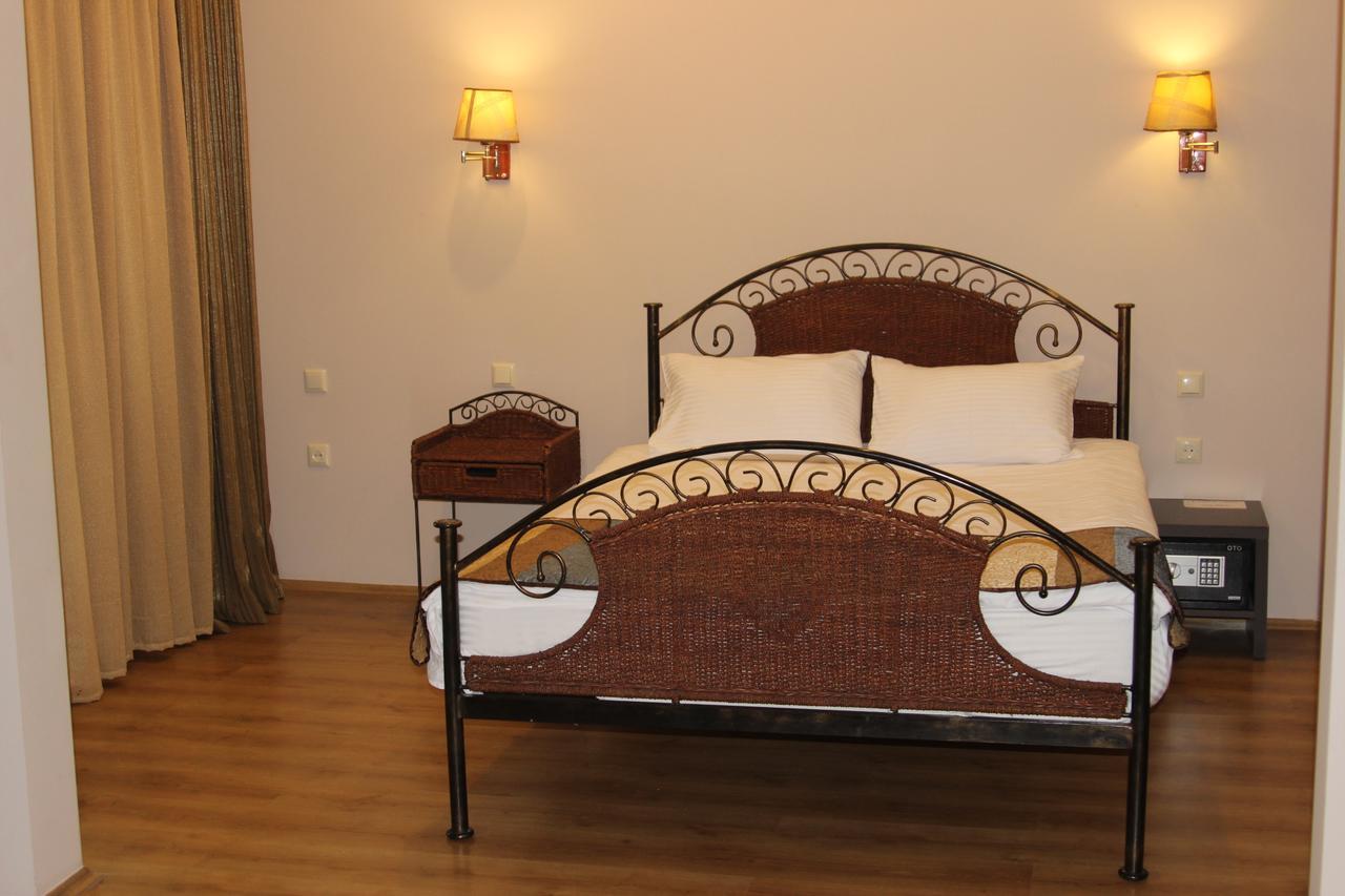 Iar Hotel باتومي المظهر الخارجي الصورة